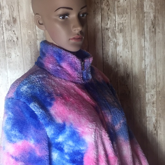 TIE DYE FAUX FUR SHERPA PULLOVER - Picture 2 of 9